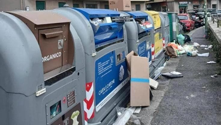 Amiu sale in cattedra, presidi per insegnare la raccolta differenziata