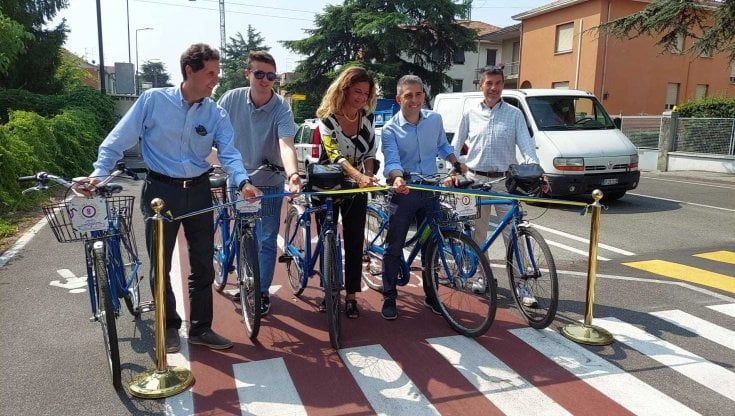 Inaugurati nuovi tratti ciclabili in via Langhirano, viale Villetta e via Volturno