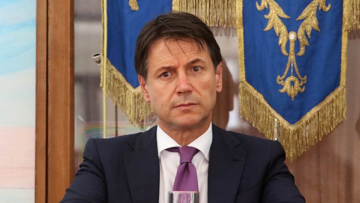Il concorso universitario del premier Giuseppe Conte: ecco i dubbi sulla legittimità 