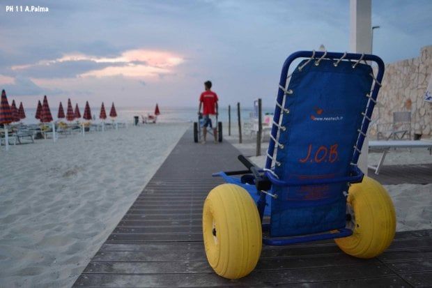 Nel Salento la prima spiaggia attrezzata per malati di Sla