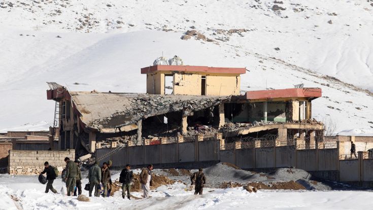 Stragi e negoziato: la strategia dei talebani per riprendersi Kabul 