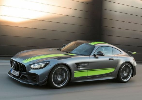 Mercedes AMG GT R