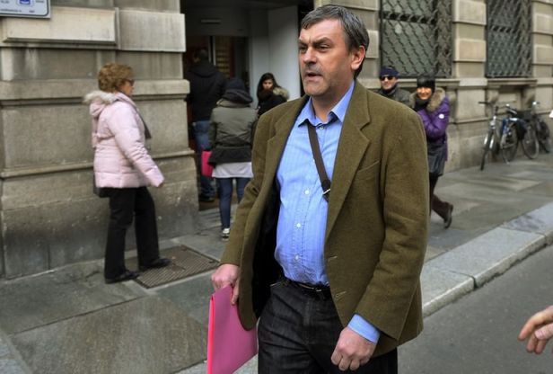 Manenti in Municipio, foto