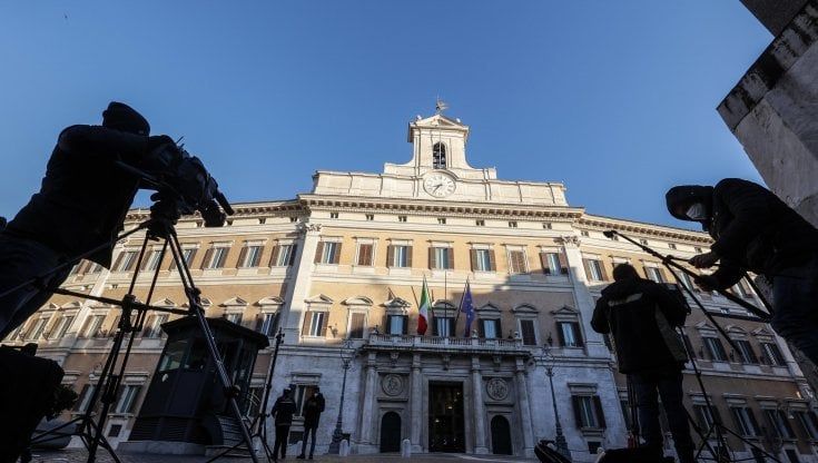 Inflazione, gas e Pnrr: i tre nodi che rischiano di frenare l'Italia impegnata nella partita per il Colle