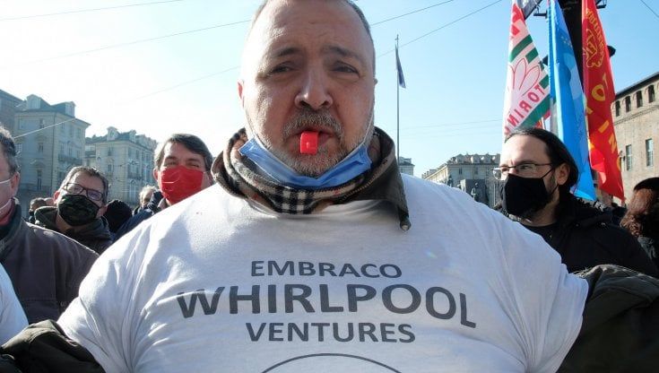 Embraco, il governo "convoca" il commissario liquidatore dopo i licenziamenti