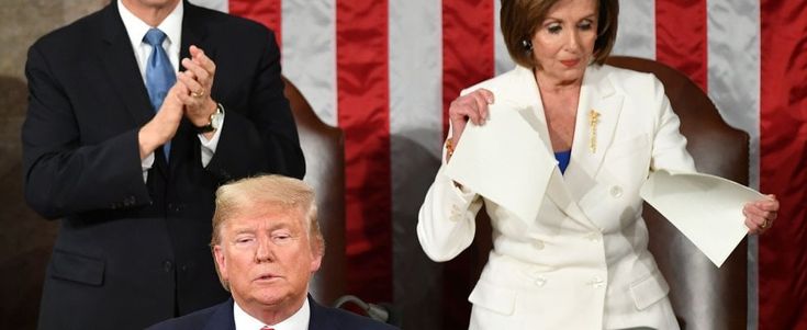 Stato Unione, Trump: "Il meglio deve ancora venire". Pelosi strappa copia del discorso