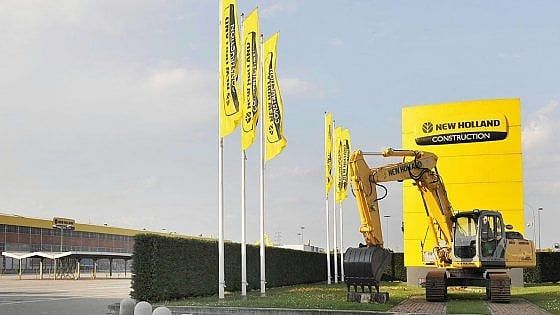 Torna il lavoro alla Cnh di San Mauro Torinese, operai rientrano in fabbrica dopo 10 anni