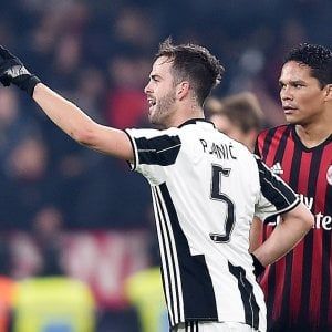 Le pagelle di Juventus-Milan: Pjanic illuminante, nervosismo Locatelli