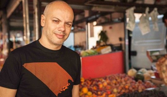 "Zoro" debutta al cinema: "Da Renzi a Totti ecco la confusione dell'Italia di oggi"