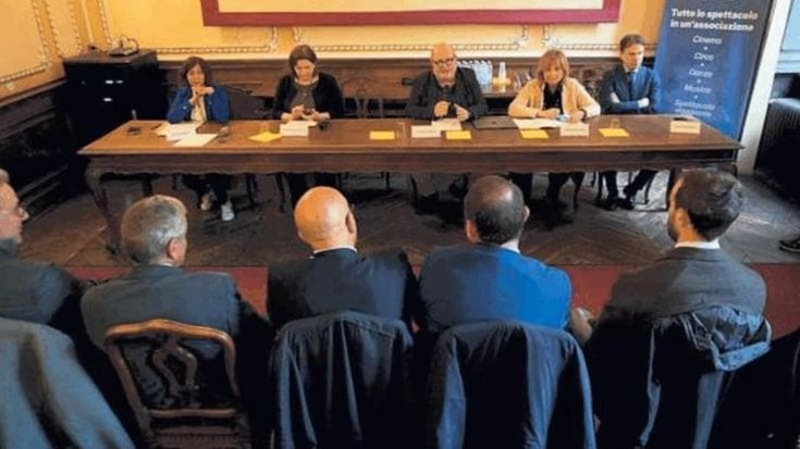 Elezioni in Piemonte, l’appello del mondo dello spettacolo ai candidati: “Il settore arretra, servono risorse”