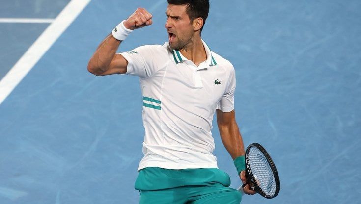 Tennis, Australian Open: Djokovic vola in finale, finita la favola di Karatsev