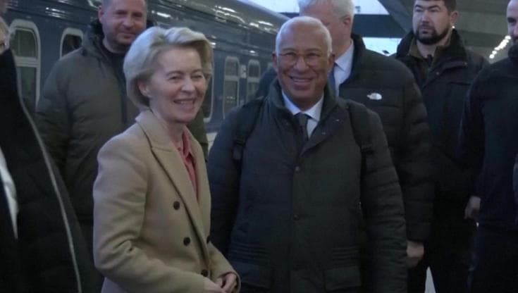 Ucraina, von der Leyen e Costa arrivano a Kiev nel terzo anniversario dell'invasione russa