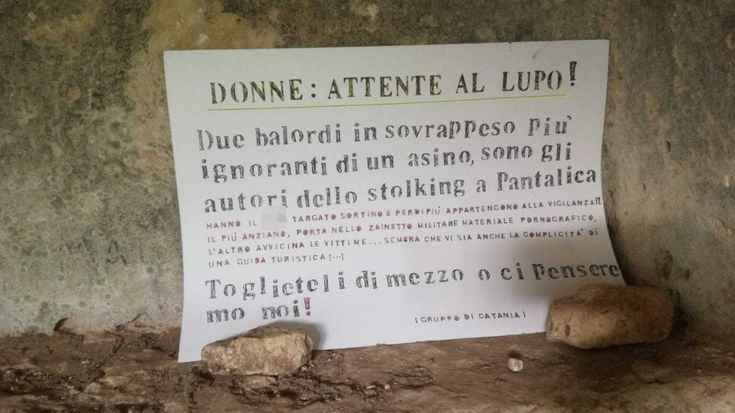 "Donne attente al lupo": il cartello che spaventa le turiste a Pantalica