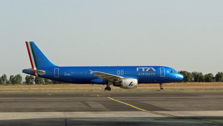 Il Roma-Palermo? Più caro del volo per New York. E Schifani denuncia Ita all'Antitrust