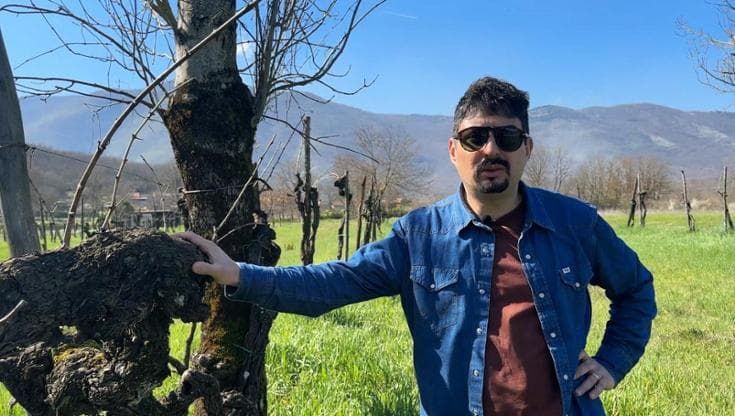 In vigna con Giovanni Vittiglio: "Questo vigneto di oltre 200 anni, memoria storica del vino"