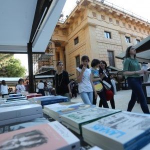 Palermo, torna "Una Marina di libri": oggi il via con Tornatore. Tutti gli appuntamenti allo stand di Repubblica