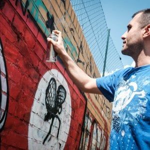 "In Italia svastiche e fasci littori in crescita, ma nessuno vuole cancellarli"