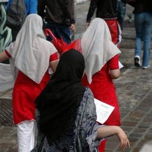 Bologna, picchiata da mamma e fratelli perché non vuole sposarsi in Pakistan