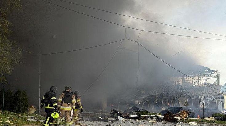 Guerra Ucraina - Russia, le news. Russia: “Evacuate ambasciate per possibile attacco a Kiev”