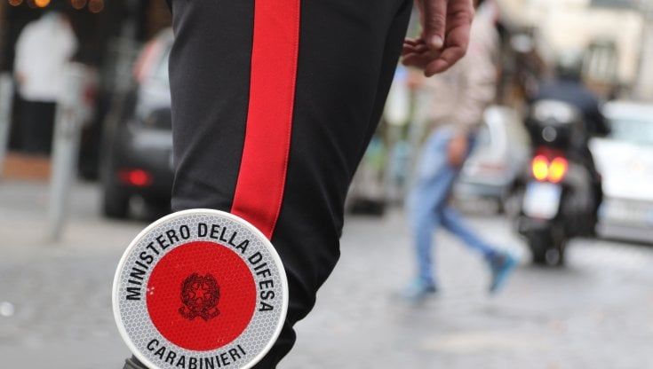 Due sorelle "manager" della prostituzione: in cinque agli arresti domiciliari nel Napoletano