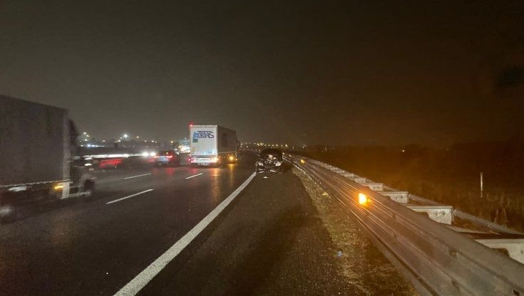 Torino, tamponamento in tangenziale: muore una donna di 27 anni 
