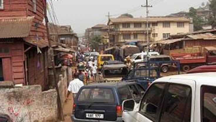 Sierra Leone, esplode una cisterna di carburante: 91 morti