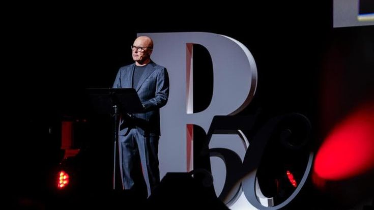 Luca Zingaretti: “Repubblica è stata una luce nel buio che ci indicava a volte il cammino”