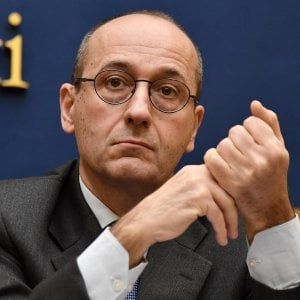 Fattura elettronica, Bagnai suggerisce al governo una "pausa di riflessione"
