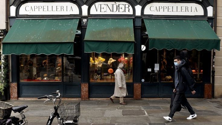 Giù il cappello: Vender saluta. In piazza della Steccata arriva Ciacco 