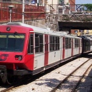 Poliziotto aggredito da passeggeri sulla Circum