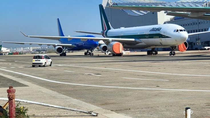 Ita, nuovi aerei e più assunzioni. E sarà ripescato il marchio Alitalia