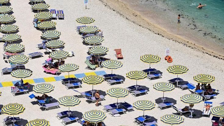 Balneari e redditometro, il governo impone la retromarcia a Forza Italia e Lega