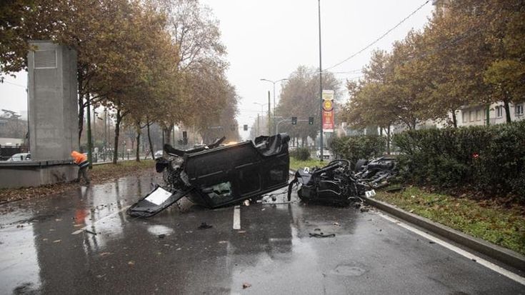 Scontro in viale Fulvio Testi, il Suv non si è fermato al rosso poco prima dell’impatto