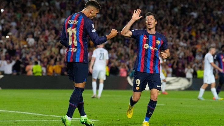 Champions: tripletta di Lewandowski, ride il Barcellona. Vincono anche Tottenham, Atletico Madrid e Ajax