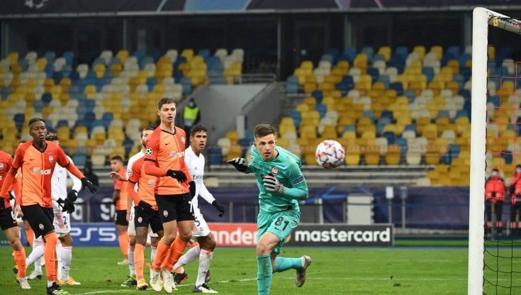 Champions, il Real crolla a Kiev con lo Shakhtar: rischia la clamorosa eliminazione