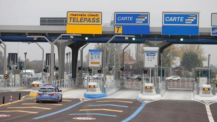 Autostrade d'oro, ai soci in dieci anni 9,5 miliardi di dividendi