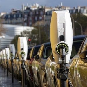Auto elettriche: entro il 2040 la quota sarà superiore al 50%