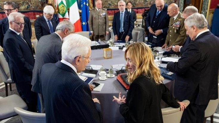 Le tensioni al vertice e la guerra ibrida