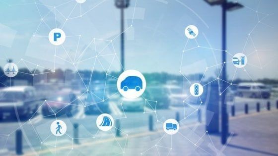 Parcheggi, lampioni e cassonetti: il 5G rilancia le smart city