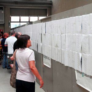 Milano, il giudice: "I figli alla scuola pubblica"