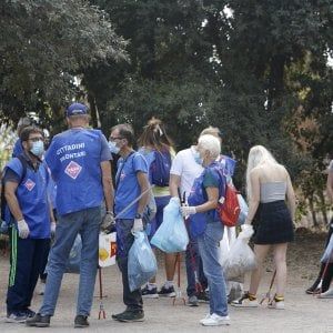 Dieci anni di Retake Roma: centinaia di volontari alla festa al Parco degli Acquedotti