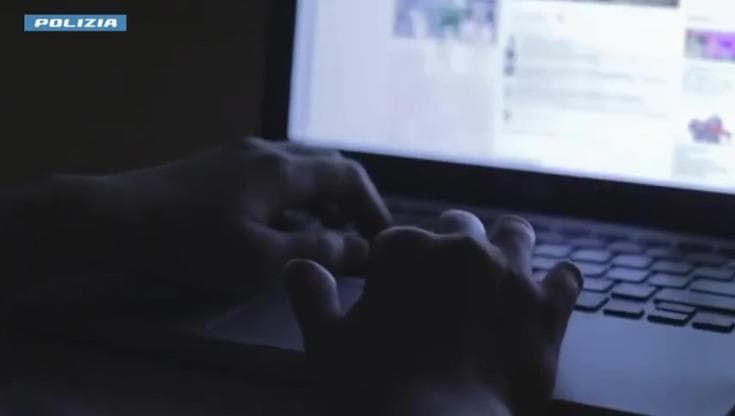 Pedopornografia online, maxi operazione in Sicilia e Calabria: cinque indagati e tre arresti