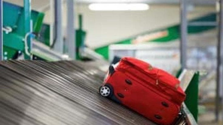 Bagagli smarriti e risarcimenti, dalla Cassazione un assist ai viaggiatori