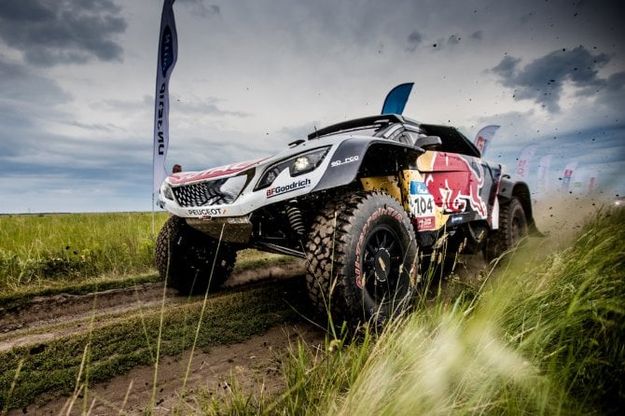 Peugeot 3008 DKR maxi - terza vittoria su quattro gare