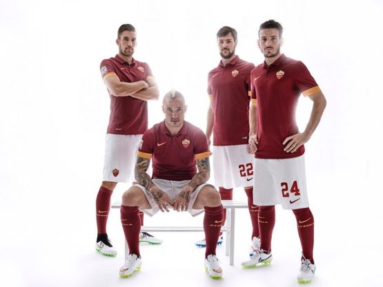 Roma, scarpe speciali per la sfida al City