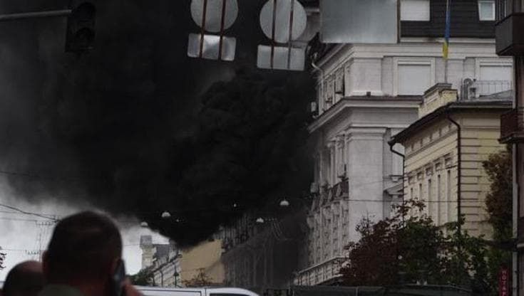 Kiev, un drone russo colpisce il quartier generale dell'intelligence ucraina
