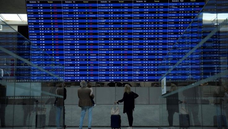 Trasporto aereo, sciopero il 1° ottobre per i lavoratori Ryanair e Vueling