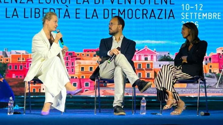 Navalnaya a Ventotene: “Non tutti i russi sono uguali. L’Europa aiuti chi fugge e colpisca Putin”