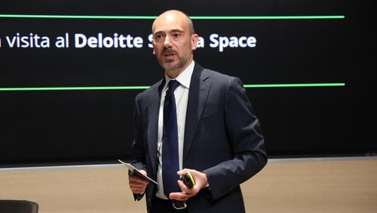 L’IA entra in azienda, ma la sicurezza resta indietro: l'allarme di Deloitte
