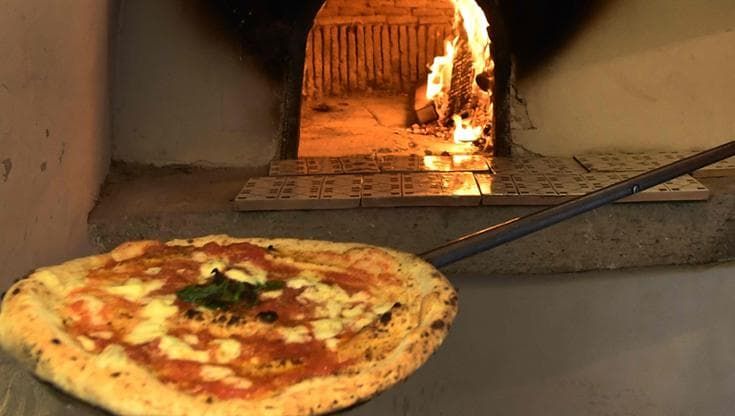 Tra le parole italiane che conquistano il mondo: Napoli sul podio con pizzaiuolo, espresso e moka